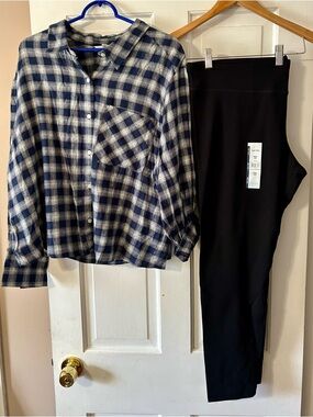 Women Time and Tru Leggings w/ Cute Button Down Cropped Shirt 2x